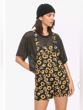 Hot Topic HT Denim Sunflowers & Skulls Shortalls Sz M